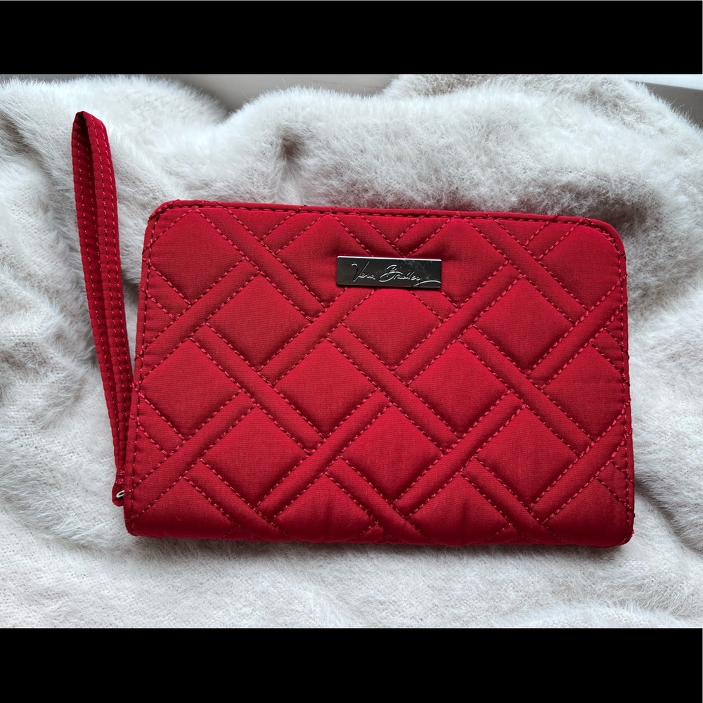 ❣️Vera Bradley Red Wristlet Wallet❣️ - Picture 3 of 13